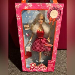 2013 Mattel “Holiday Surprise Barbie” #CCL70 *NRFB*